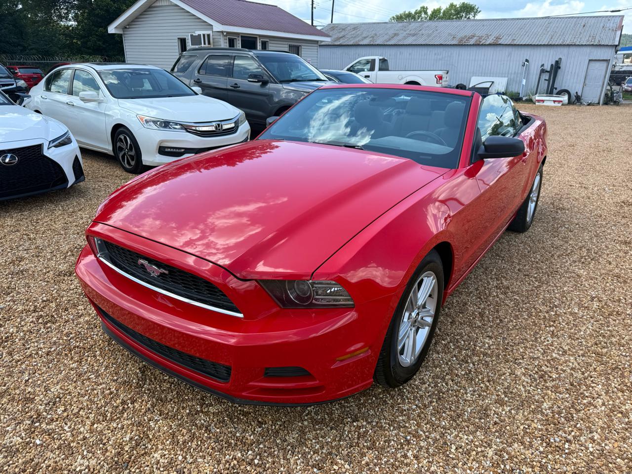 Ford Mustang V6 Convertible 2014