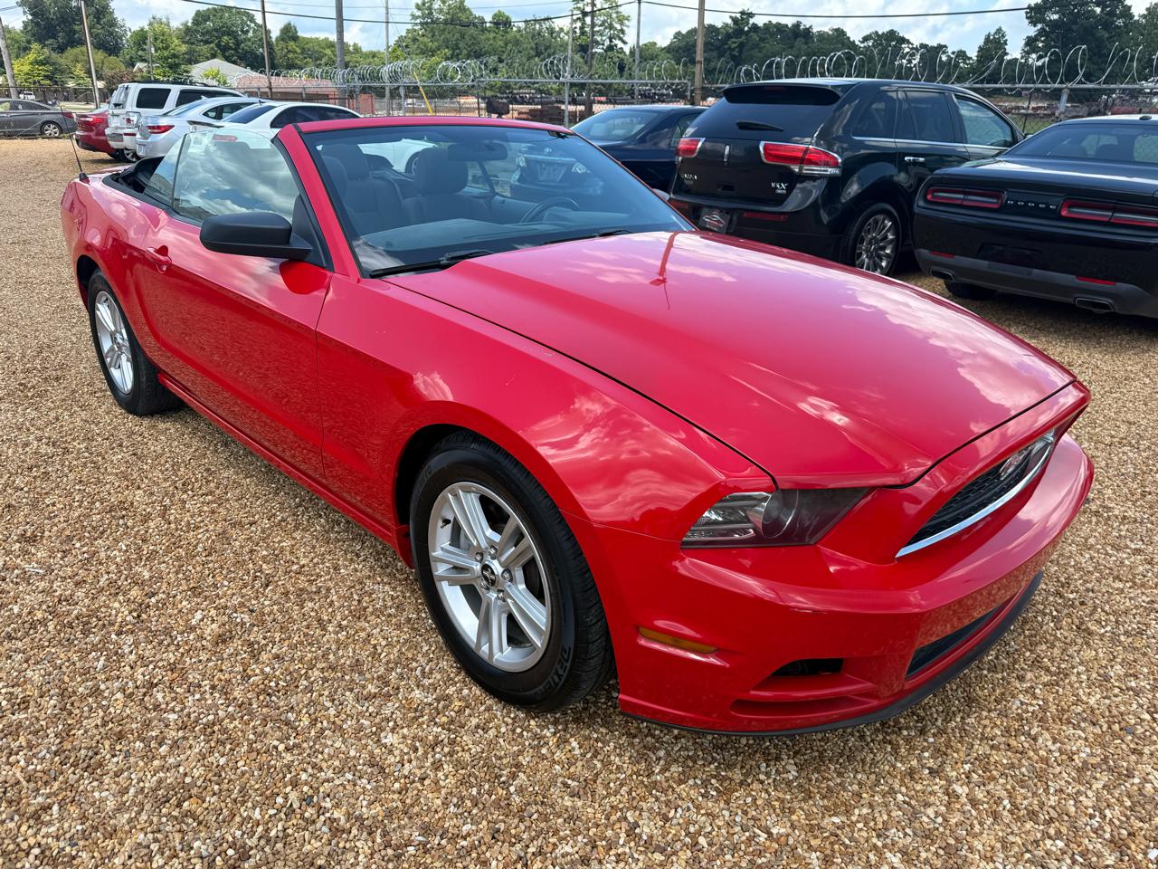 Ford Mustang V6 Convertible 2014