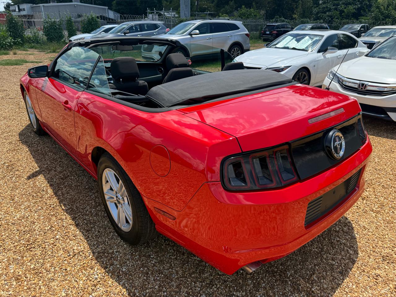 Ford Mustang V6 Convertible 2014