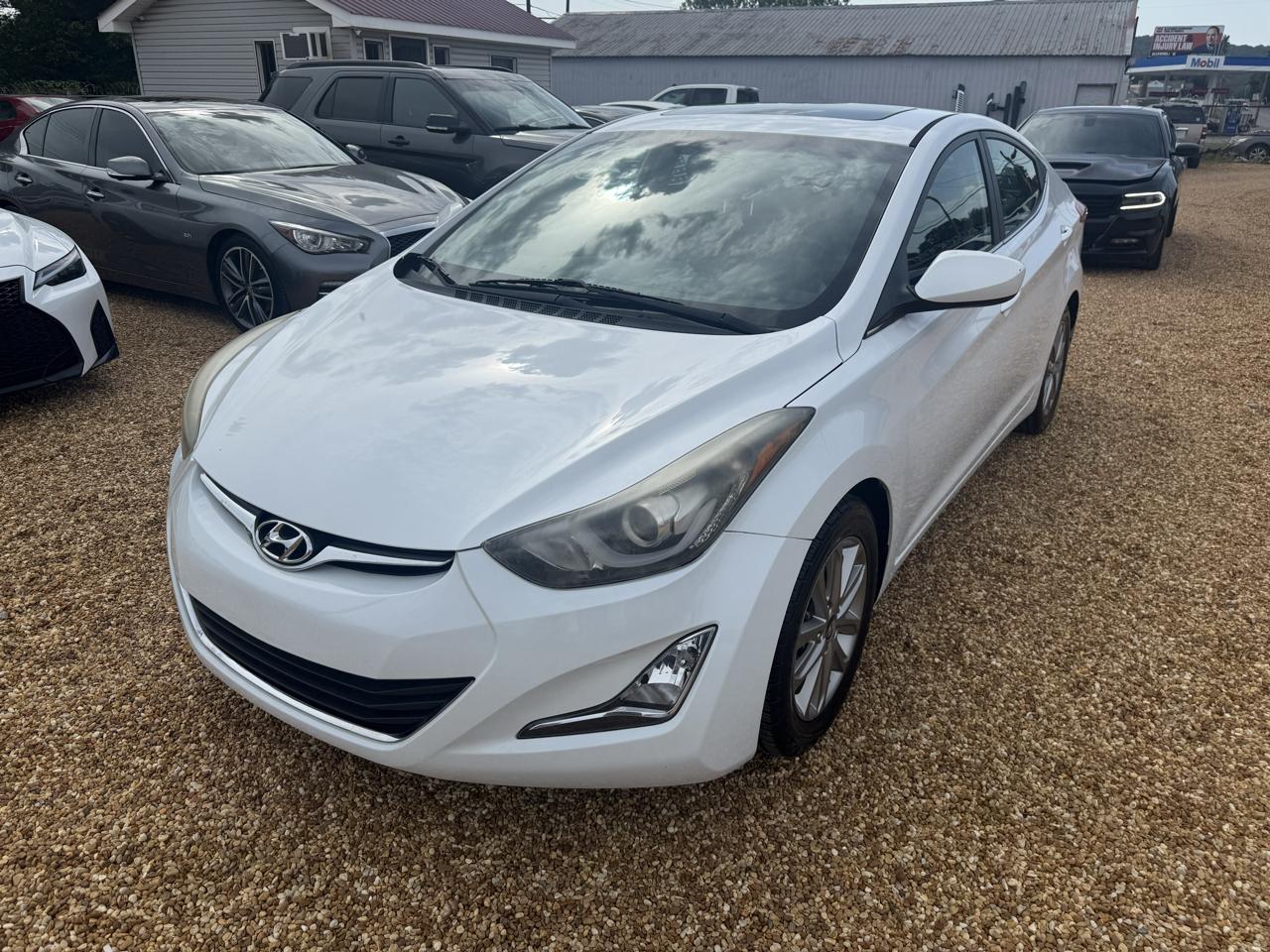 Hyundai Elantra SE 6AT 2015