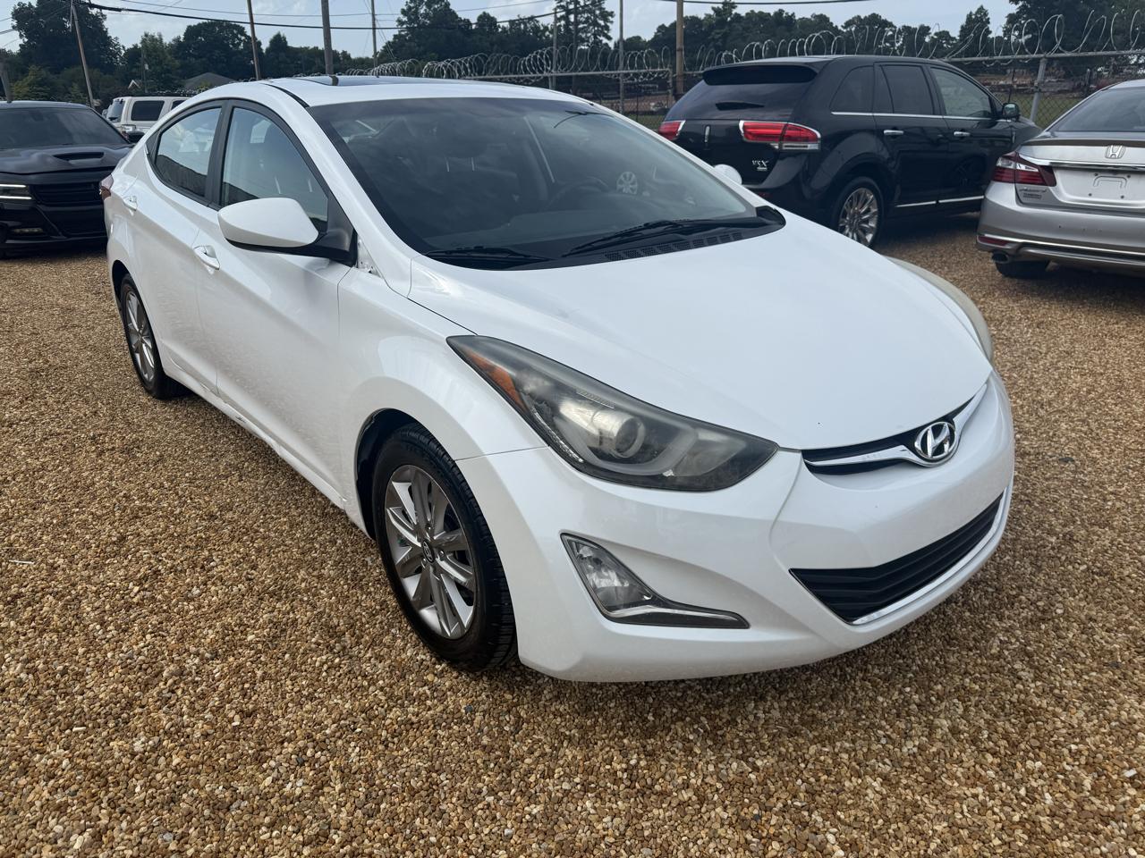 Hyundai Elantra SE 6AT 2015