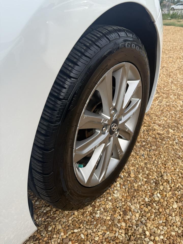 Hyundai Elantra SE 6AT 2015