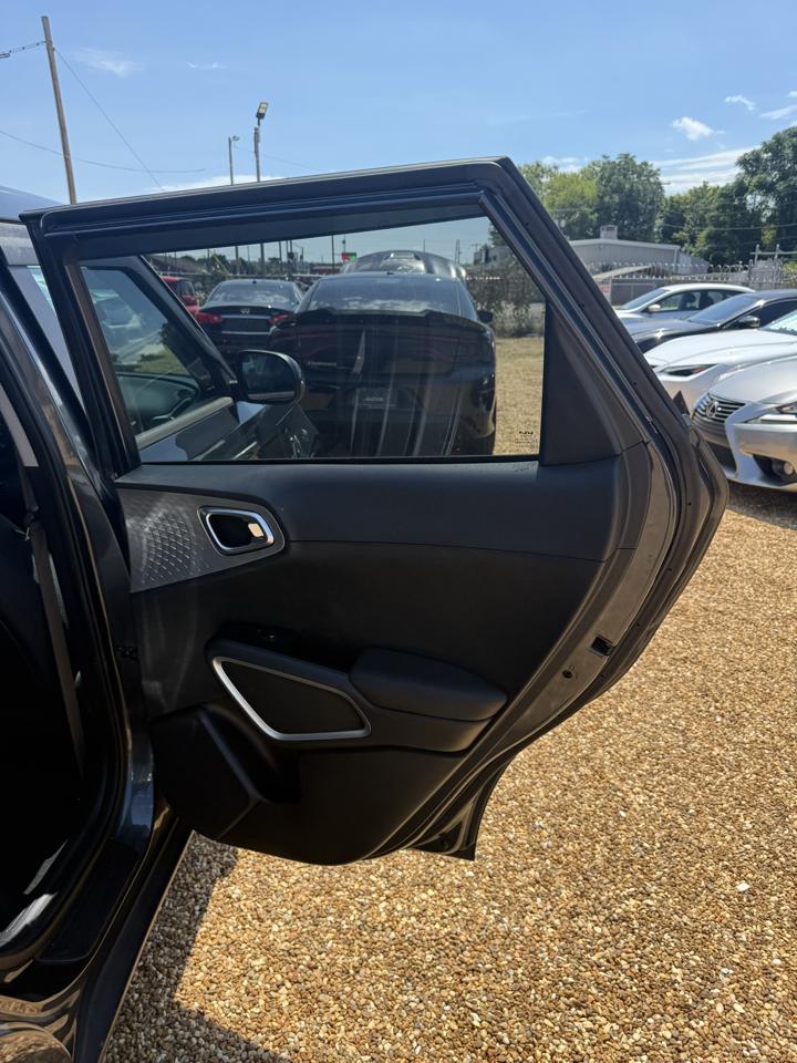 Kia Soul LX CVT 2022