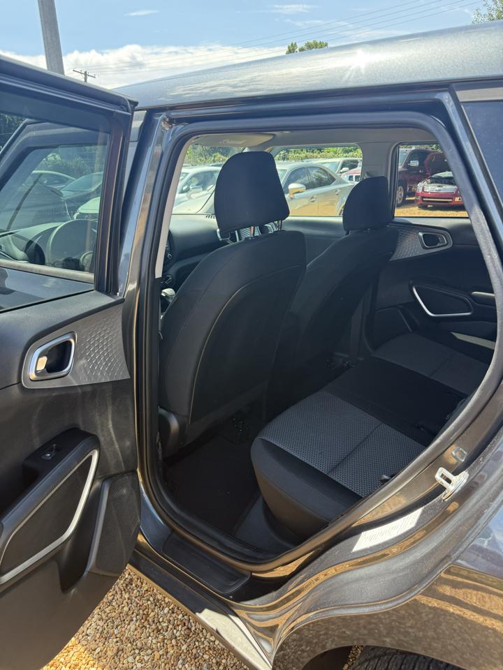 Kia Soul LX CVT 2022