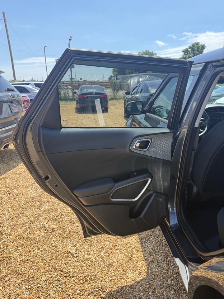 Kia Soul LX CVT 2022