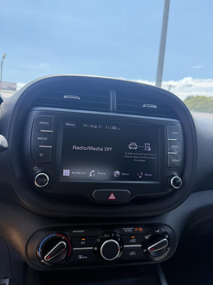 Kia Soul LX CVT 2022