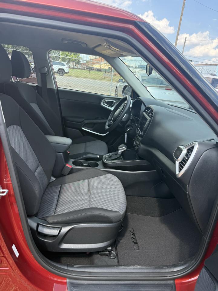 Kia Soul LX CVT 2023
