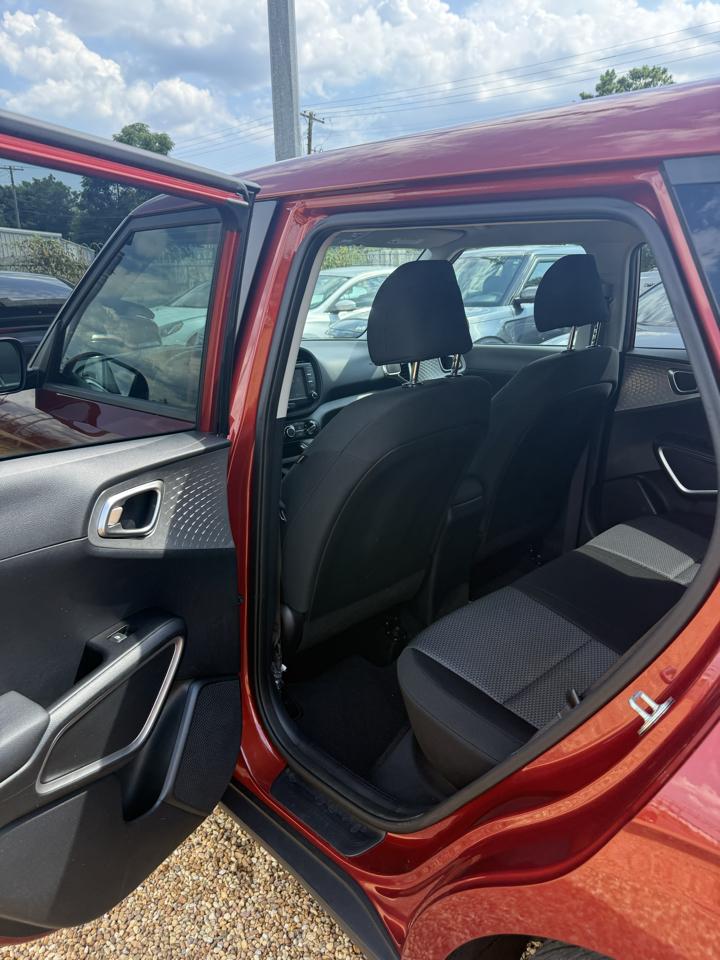 Kia Soul LX CVT 2023