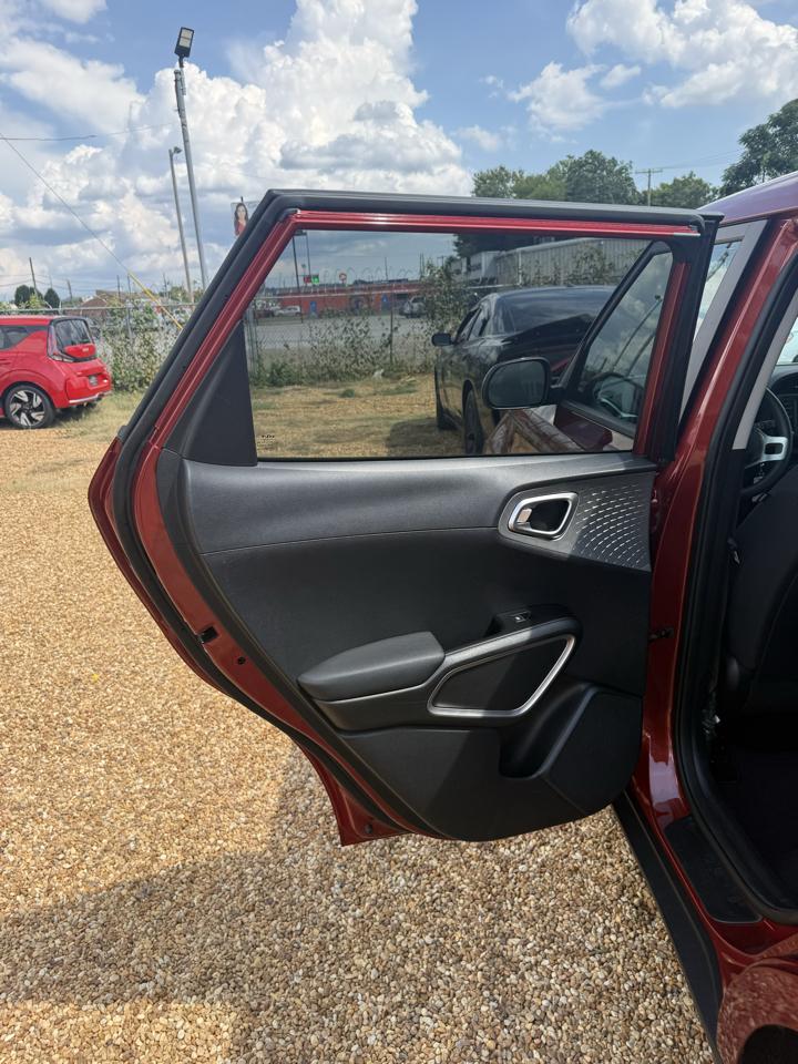 Kia Soul LX CVT 2023