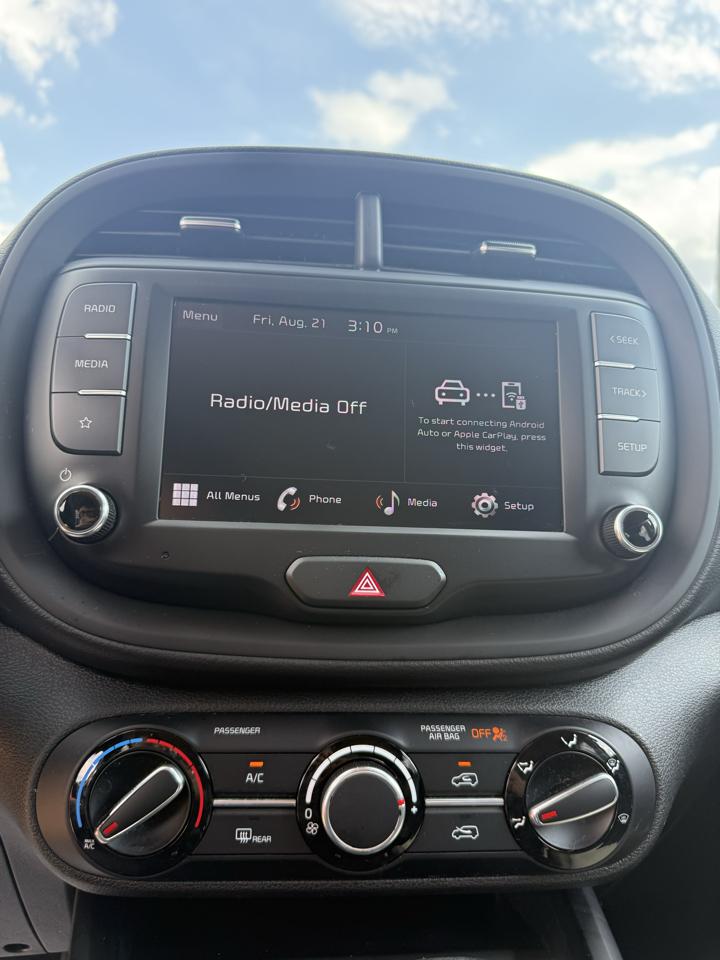 Kia Soul LX CVT 2023