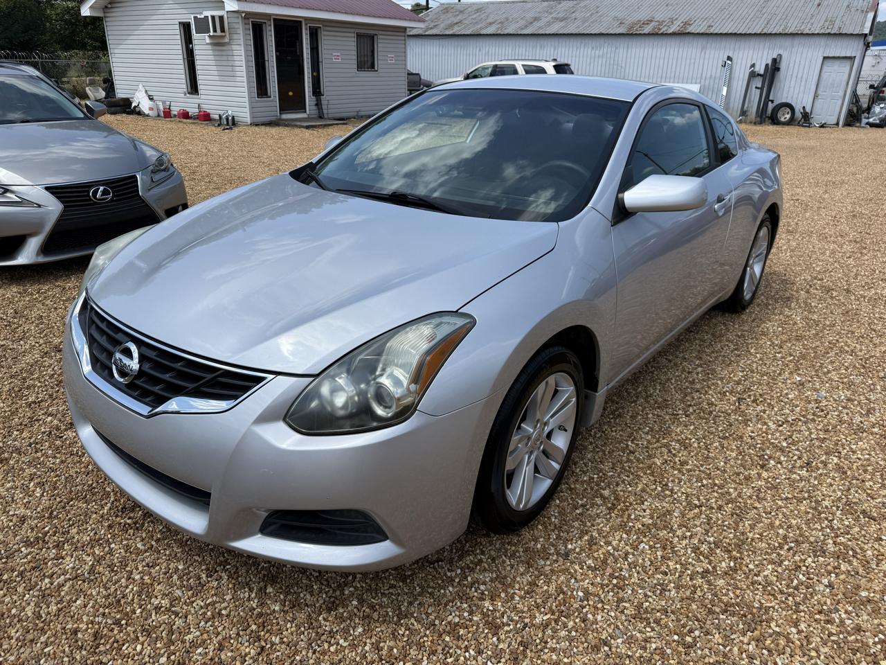 Nissan Altima 2.5 S CVT Coupe 2013