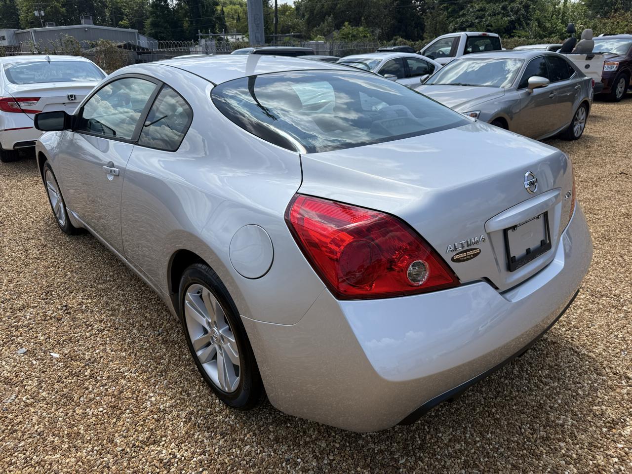 Nissan Altima 2.5 S CVT Coupe 2013