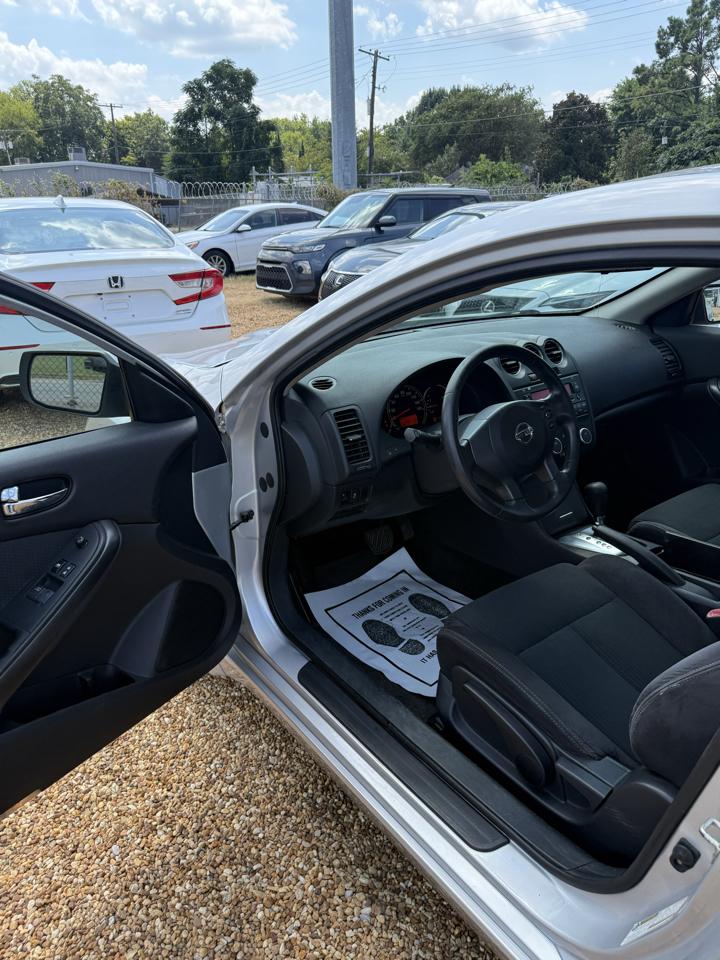 Nissan Altima 2.5 S CVT Coupe 2013