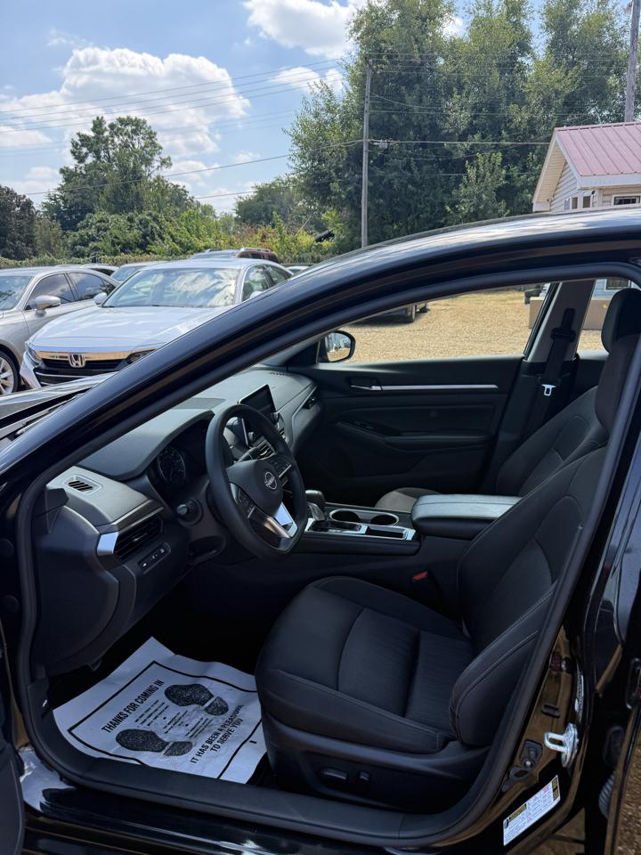 Nissan Altima 2.5 SV 2023