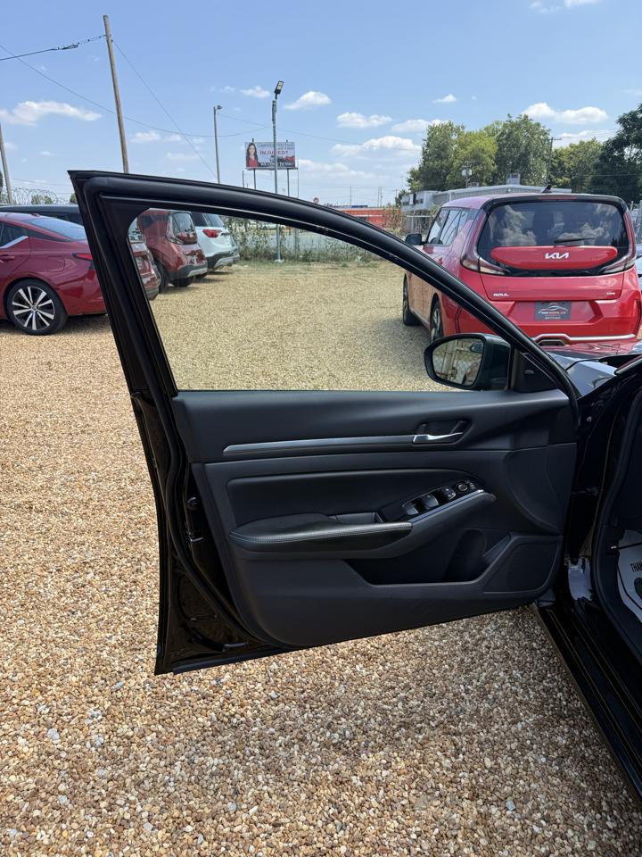 Nissan Altima 2.5 SV 2023