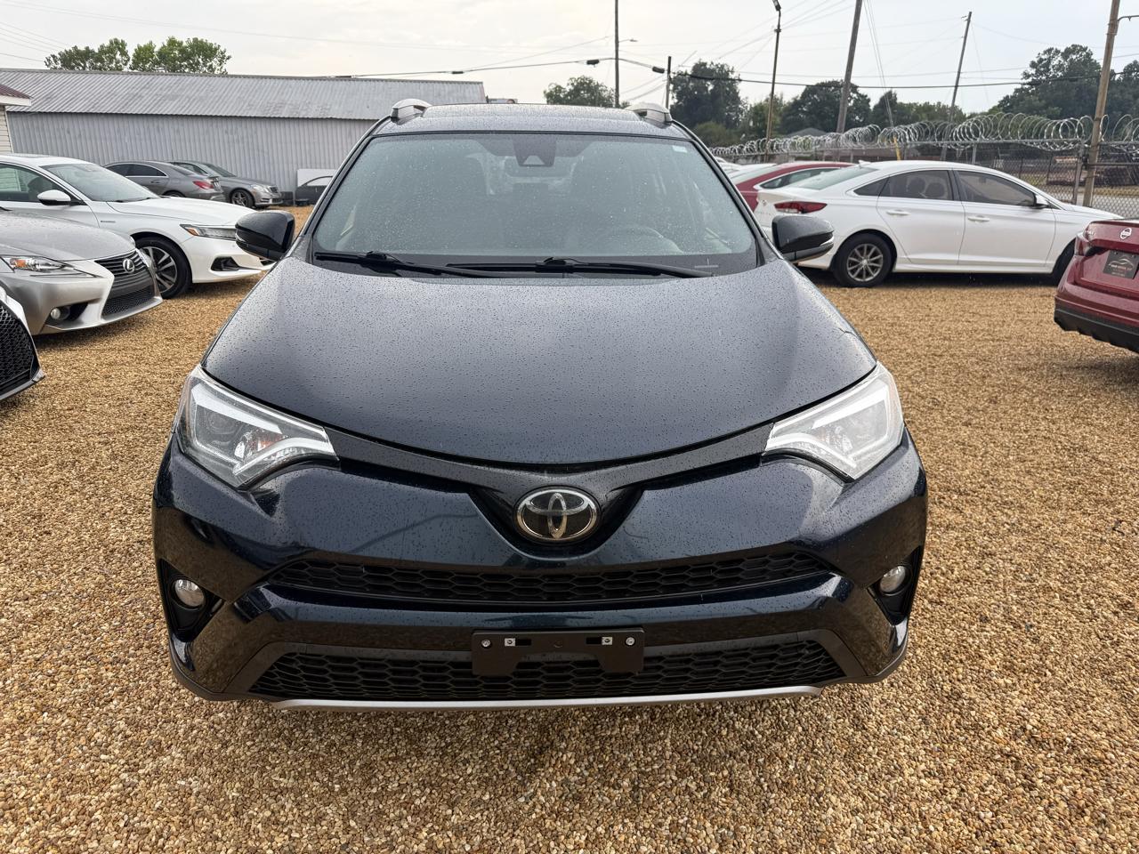 Toyota RAV4 SE FWD 2018