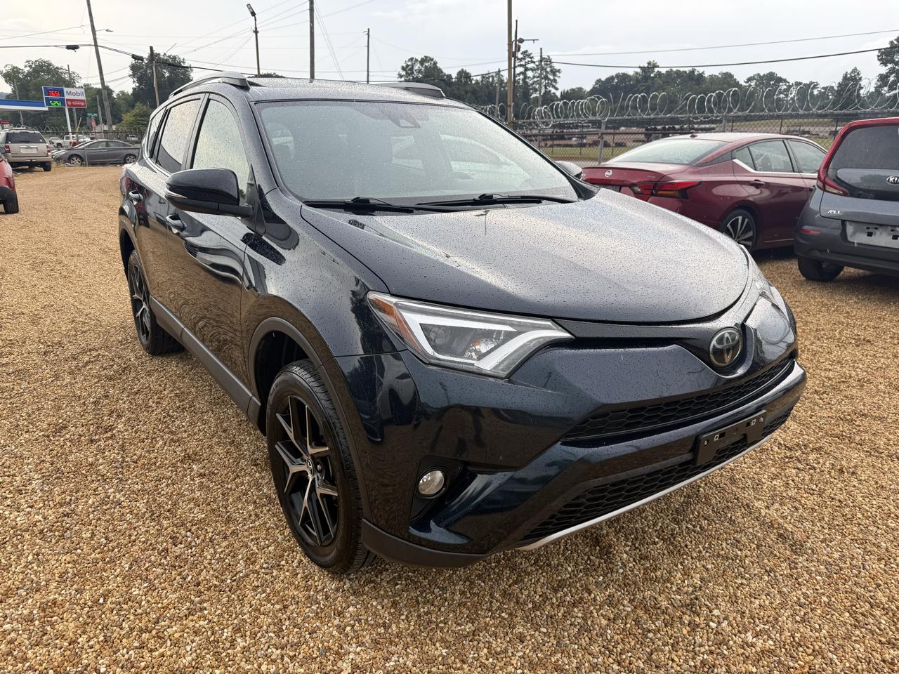 Toyota RAV4 SE FWD 2018