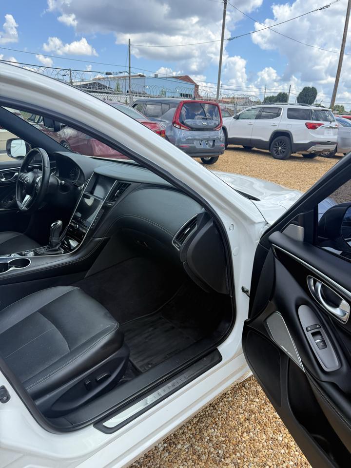 Infiniti Q50 3.0t Sensory 2021
