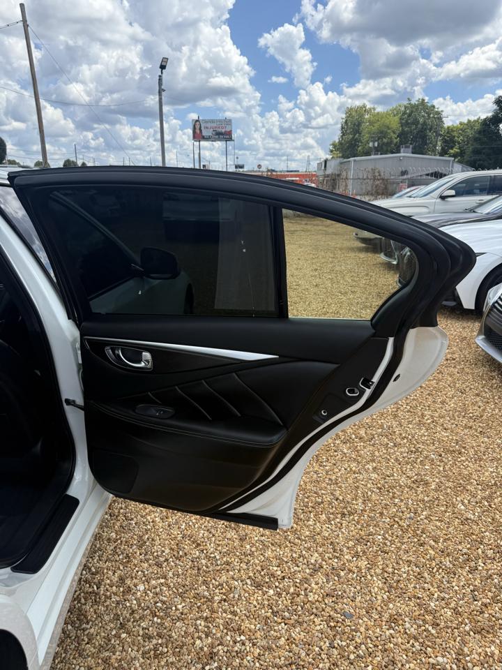 Infiniti Q50 3.0t Sensory 2021