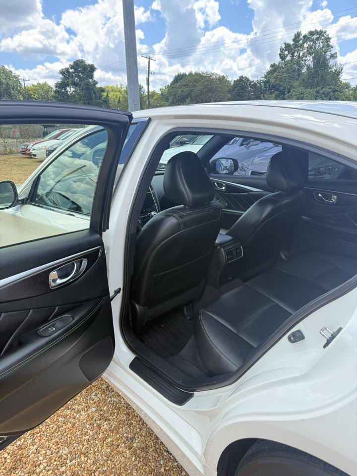 Infiniti Q50 3.0t Sensory 2021