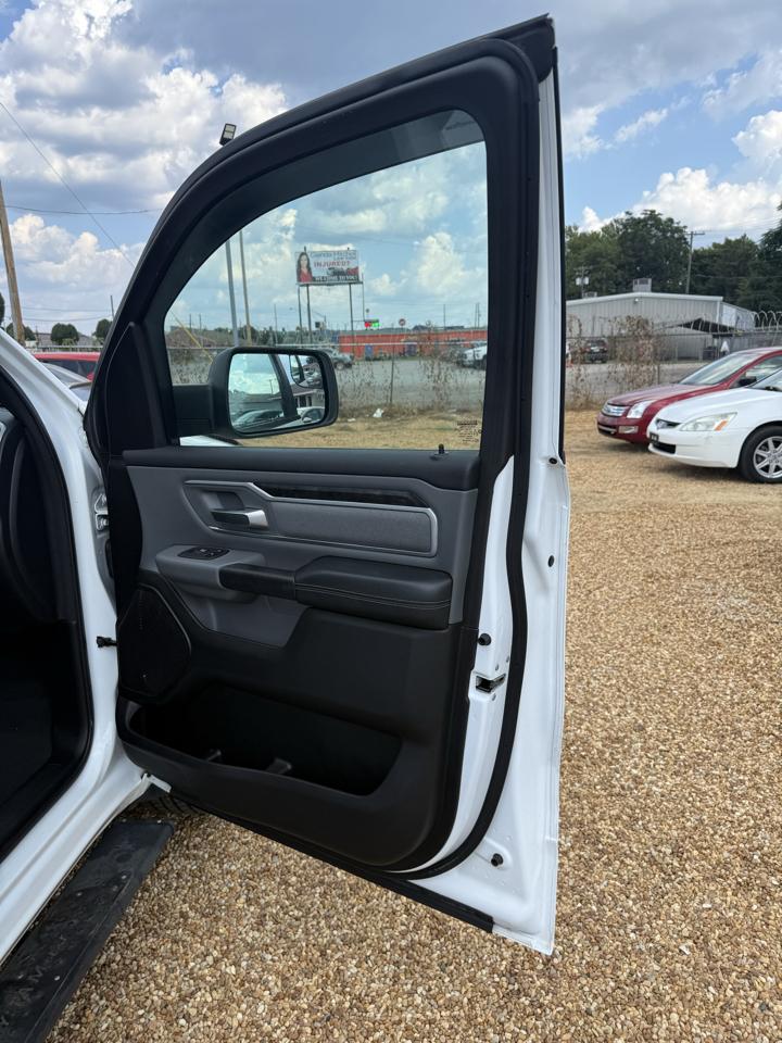 RAM 1500 Big Horn Quad Cab 2WD 2022