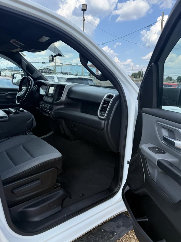 RAM 1500 Big Horn Quad Cab 2WD 2022