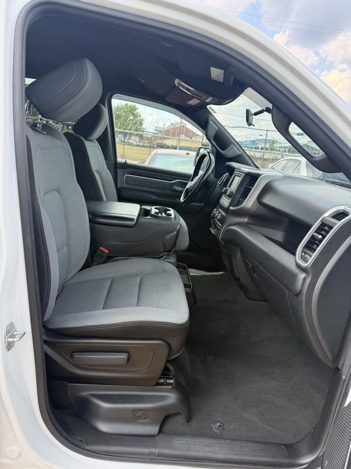 RAM 1500 Big Horn Quad Cab 2WD 2022