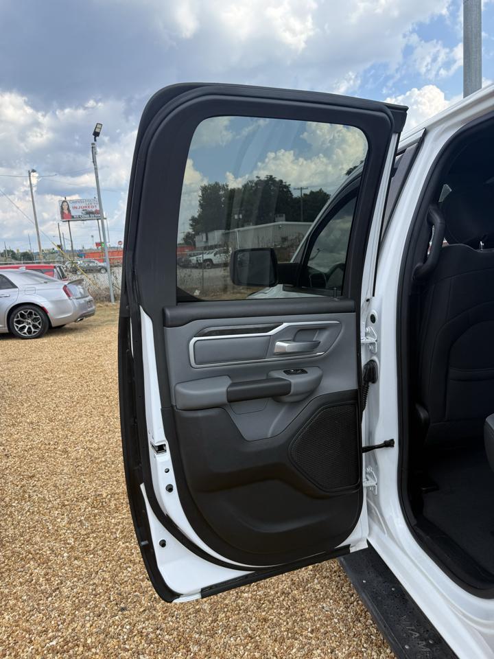RAM 1500 Big Horn Quad Cab 2WD 2022