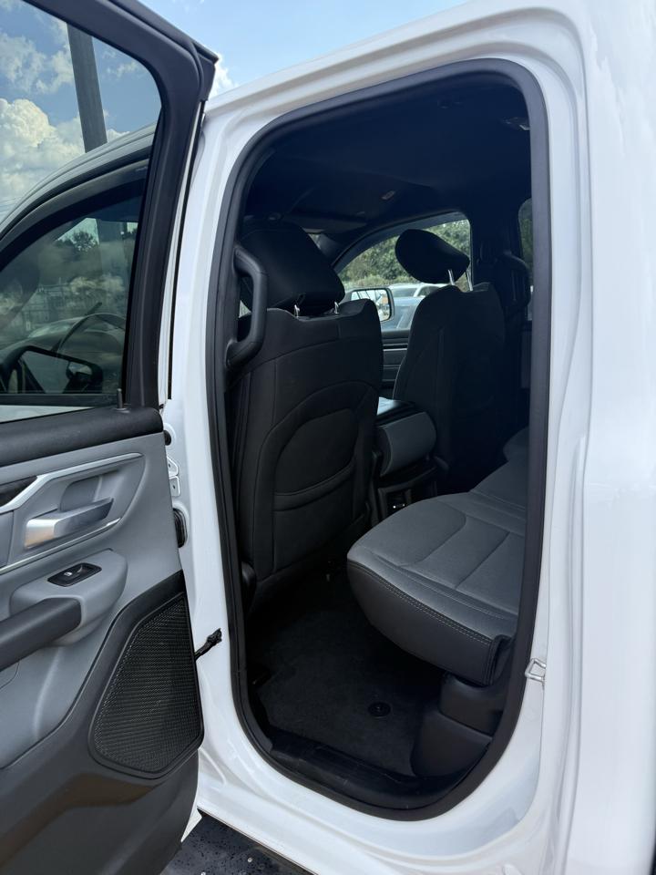 RAM 1500 Big Horn Quad Cab 2WD 2022