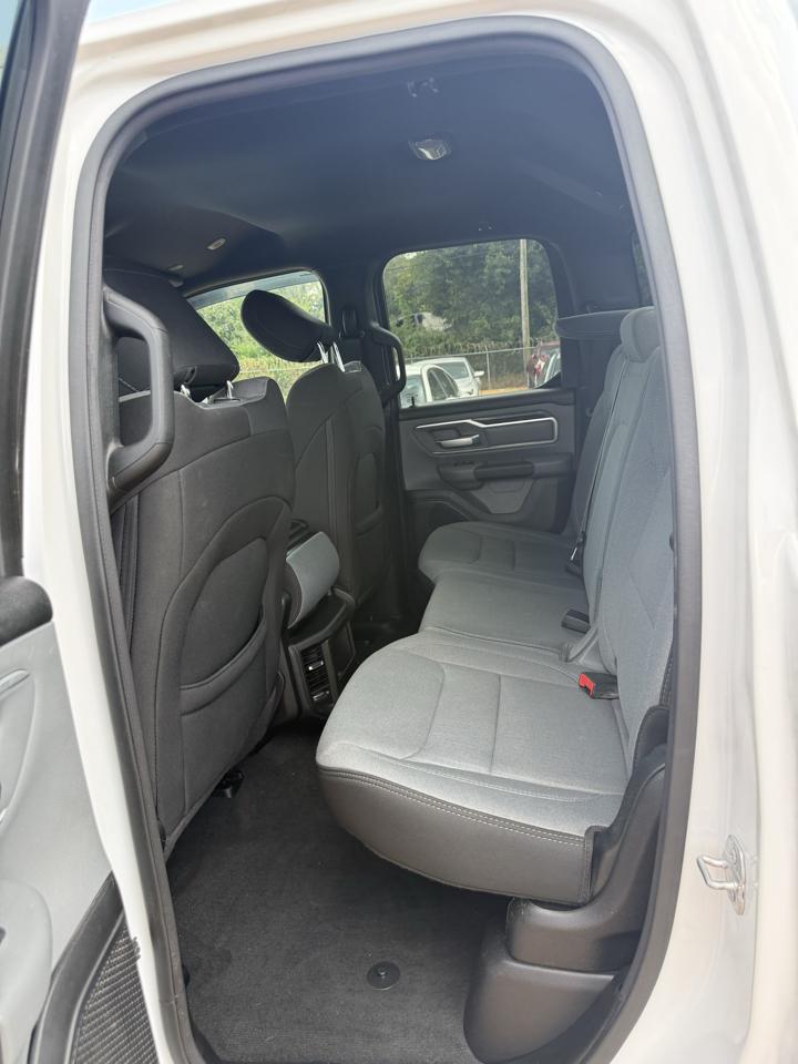 RAM 1500 Big Horn Quad Cab 2WD 2022