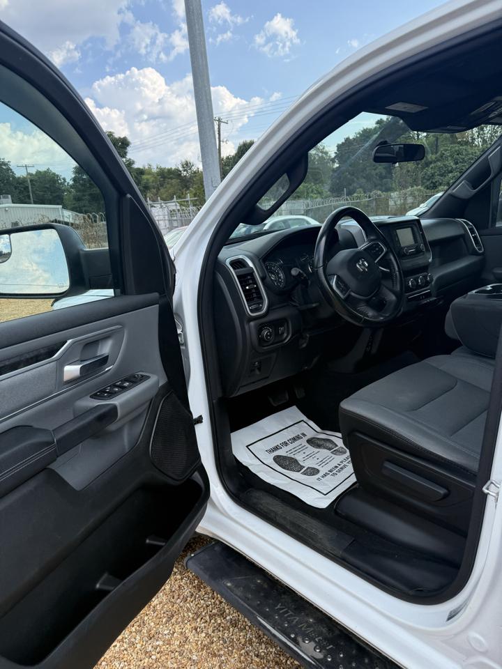 RAM 1500 Big Horn Quad Cab 2WD 2022