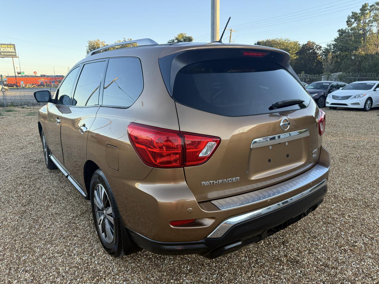 Nissan Pathfinder Platinum 4WD 2017