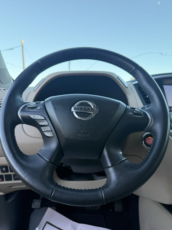 Nissan Pathfinder Platinum 4WD 2017