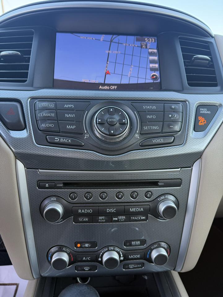 Nissan Pathfinder Platinum 4WD 2017