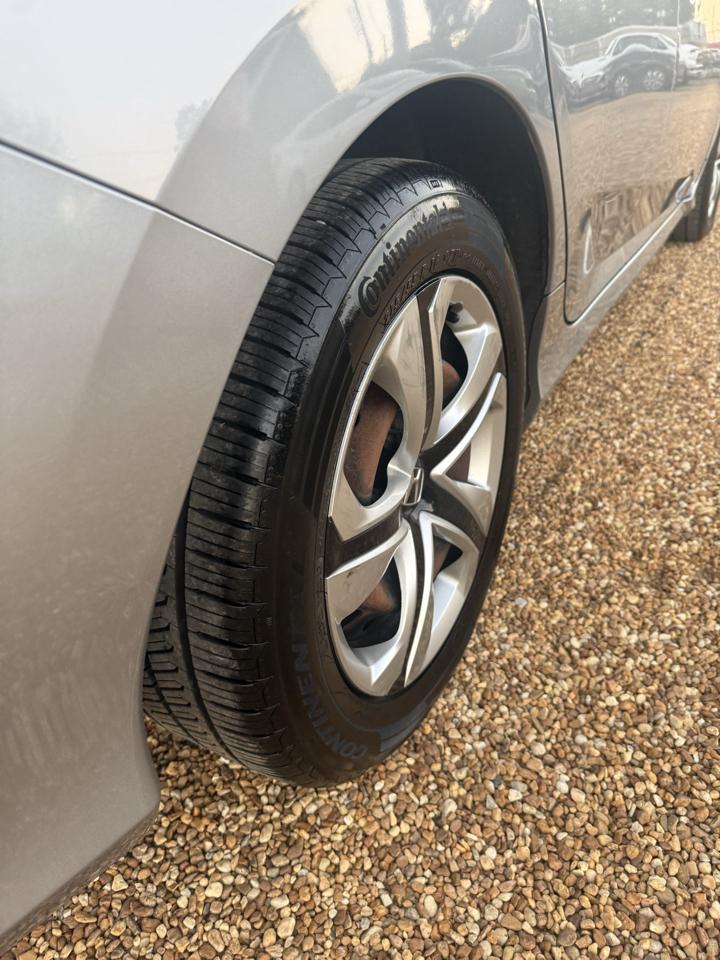 Honda Civic LX Sedan CVT 2016