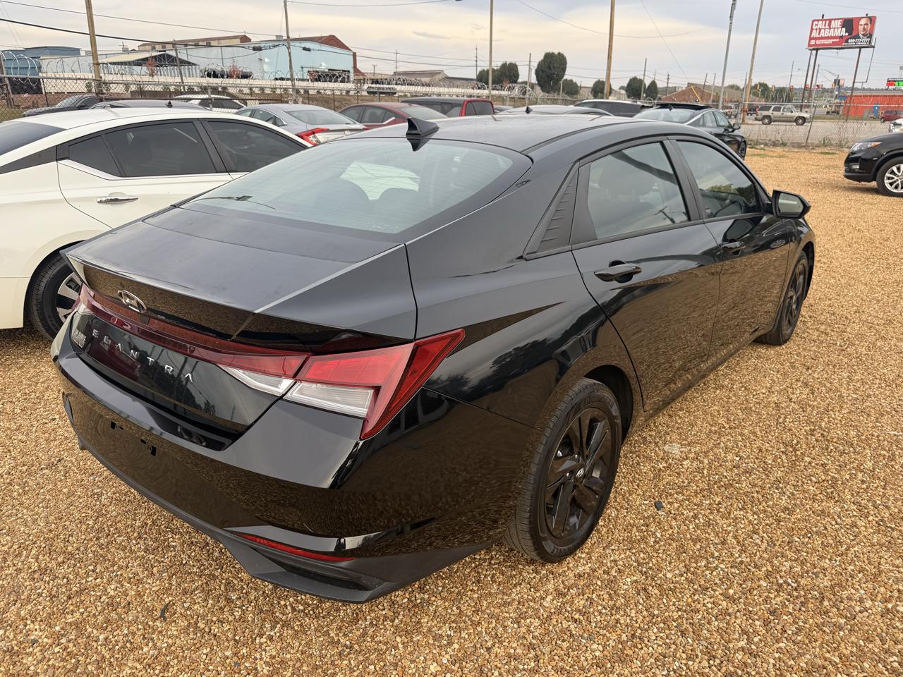 Hyundai Elantra SEL 2023
