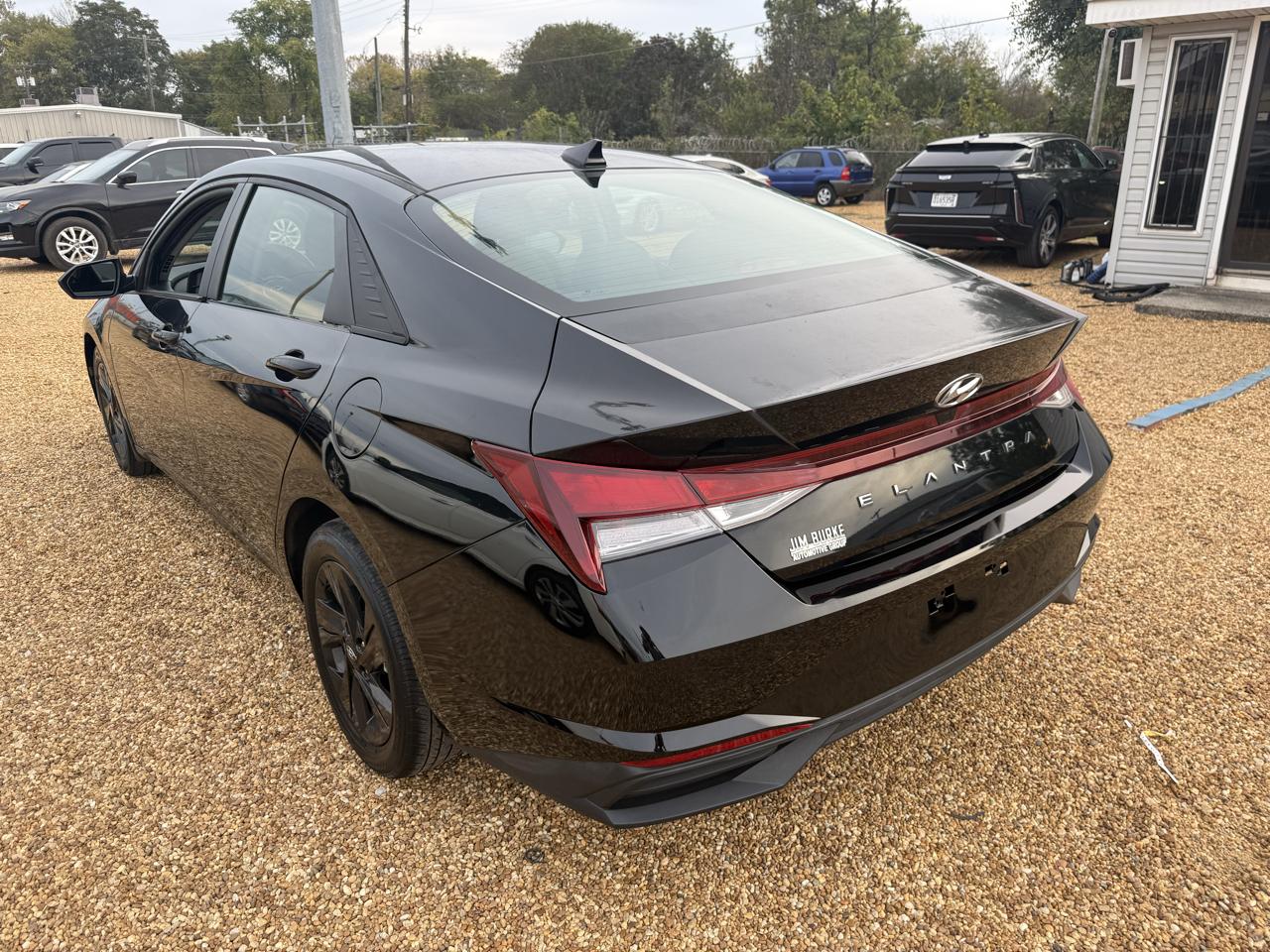Hyundai Elantra SEL 2023