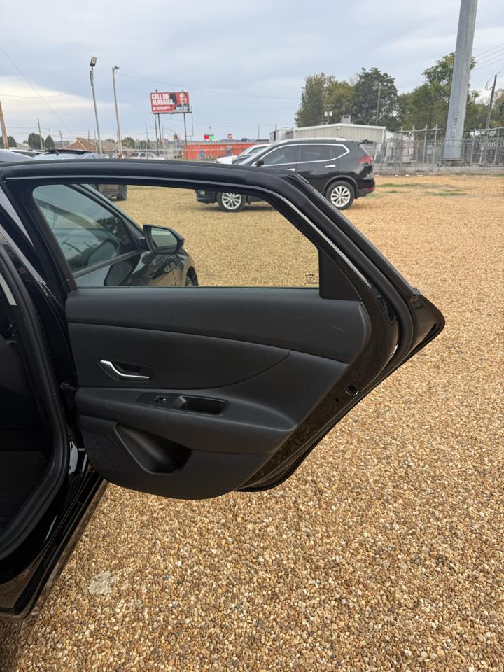 Hyundai Elantra SEL 2023
