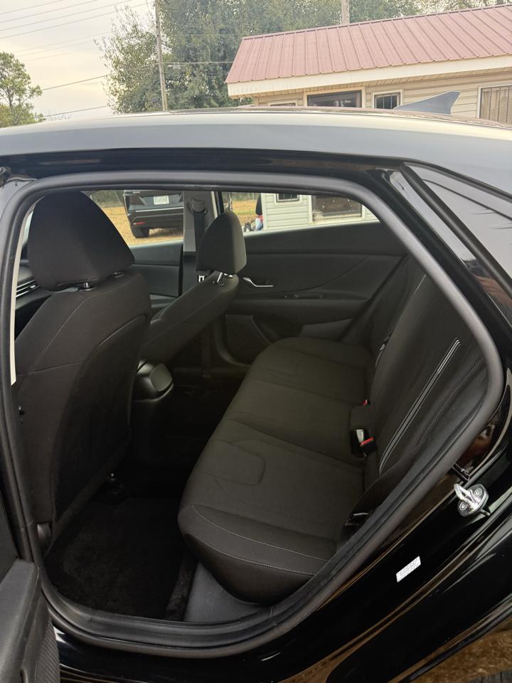 Hyundai Elantra SEL 2023