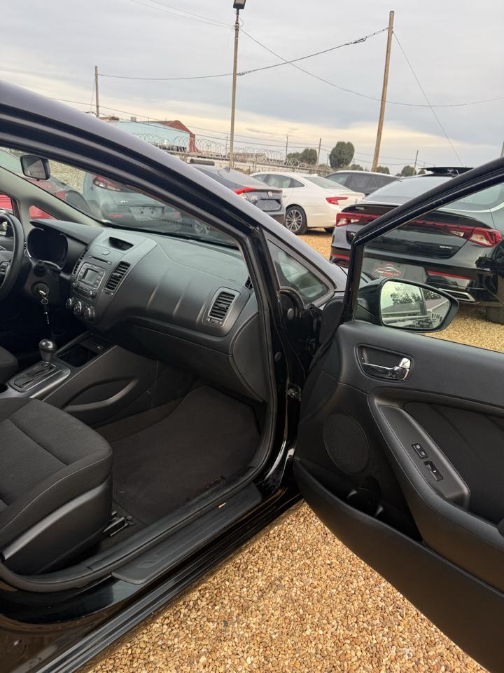 Kia Forte LX w/Popular Package 2016