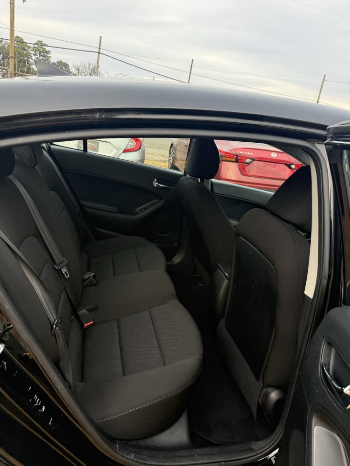Kia Forte LX w/Popular Package 2016