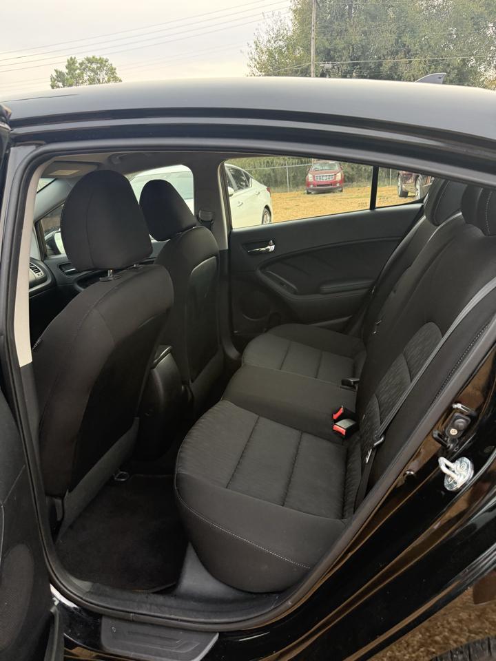 Kia Forte LX w/Popular Package 2016