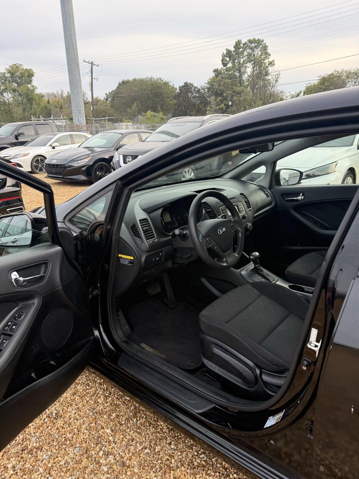 Kia Forte LX w/Popular Package 2016