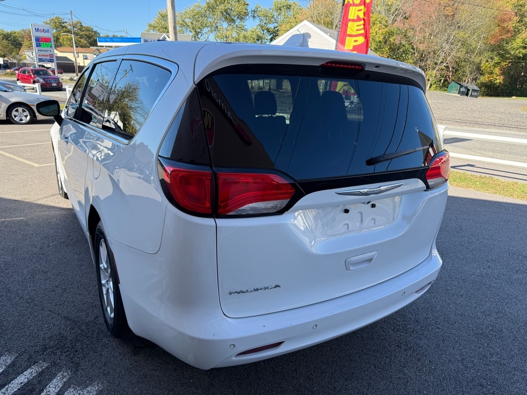 Chrysler Pacifica  2017