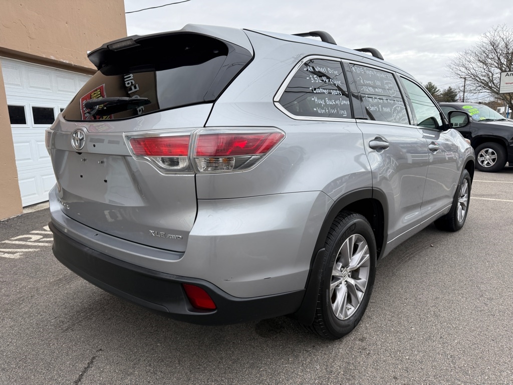 Toyota Highlander  2015