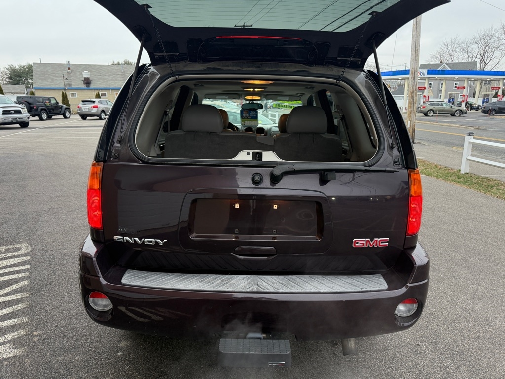 GMC Envoy  2008
