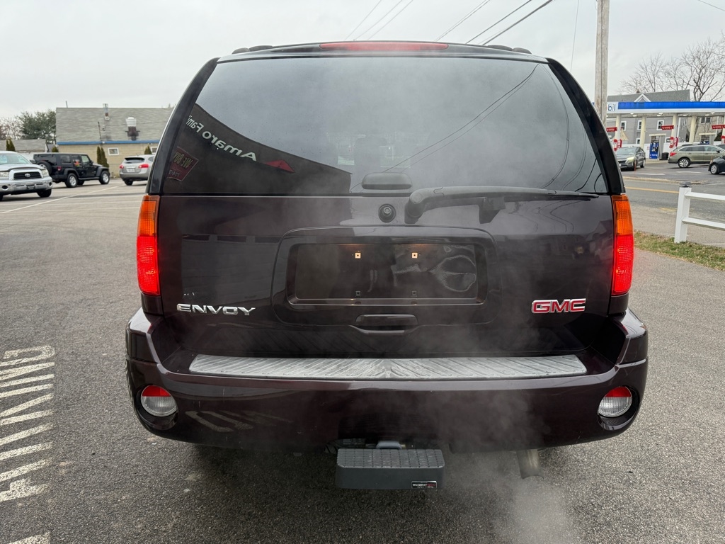 GMC Envoy  2008