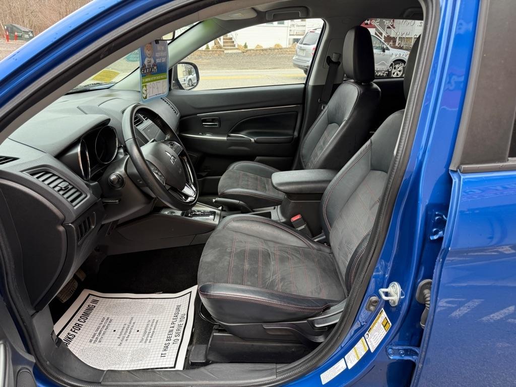 Mitsubishi Outlander Sport  2018