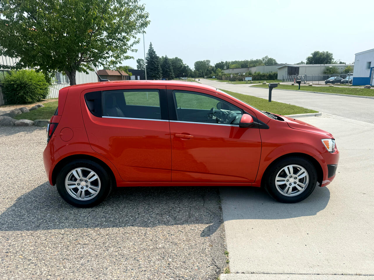 2012 Chevrolet Sonic LT photo 4