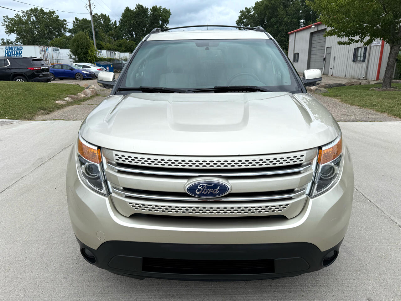 2011 Ford Explorer Limited photo 2